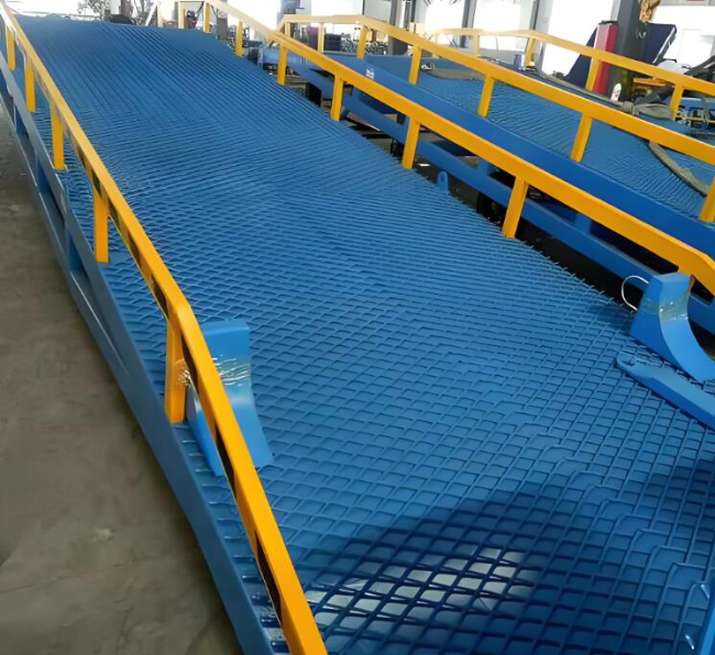 类乌齐移动式液压登车桥